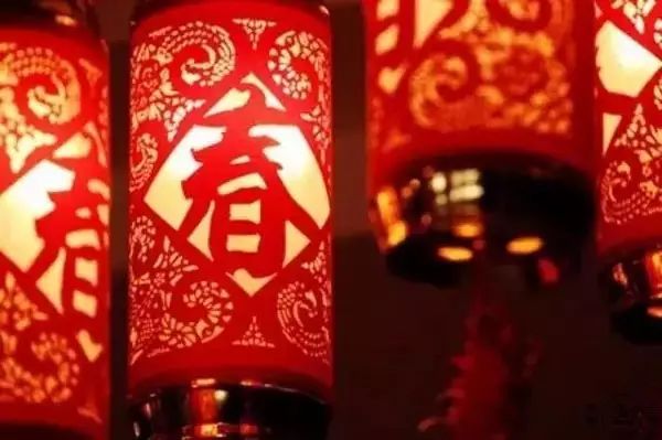 小年，準(zhǔn)備過(guò)年
